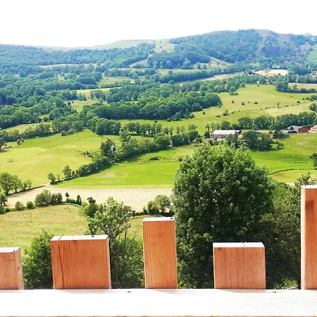 Milvus Du Puy Mary * Cheylade